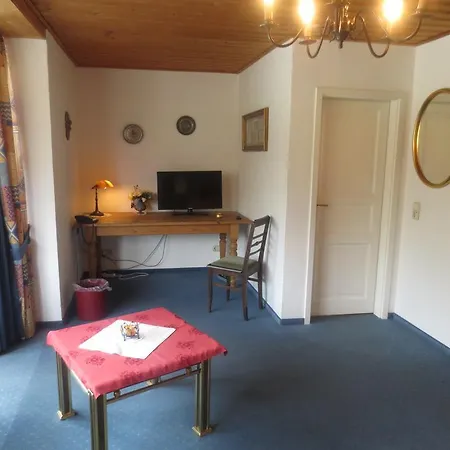 Zum Treppchen Hotel Lösnich