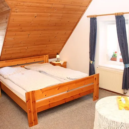 Zum Treppchen 3* Lösnich