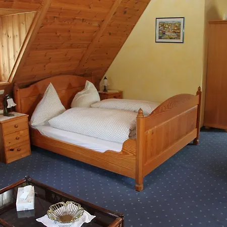 Zum Treppchen Hotel 3*